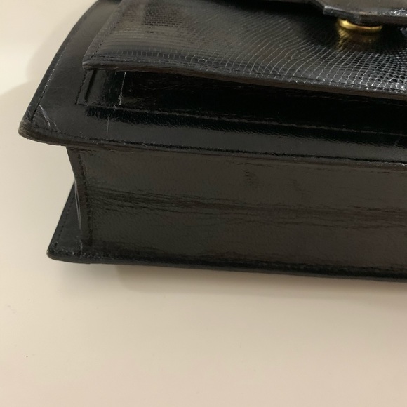 Authentic Yves Saint Laurent vintage lizard embossed leather shoulder bag - Picture 10 of 17